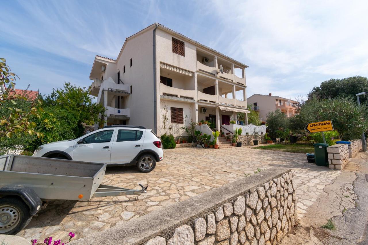Apartments By The Sea Mandre, Pag - 3084 Kolan Dış mekan fotoğraf