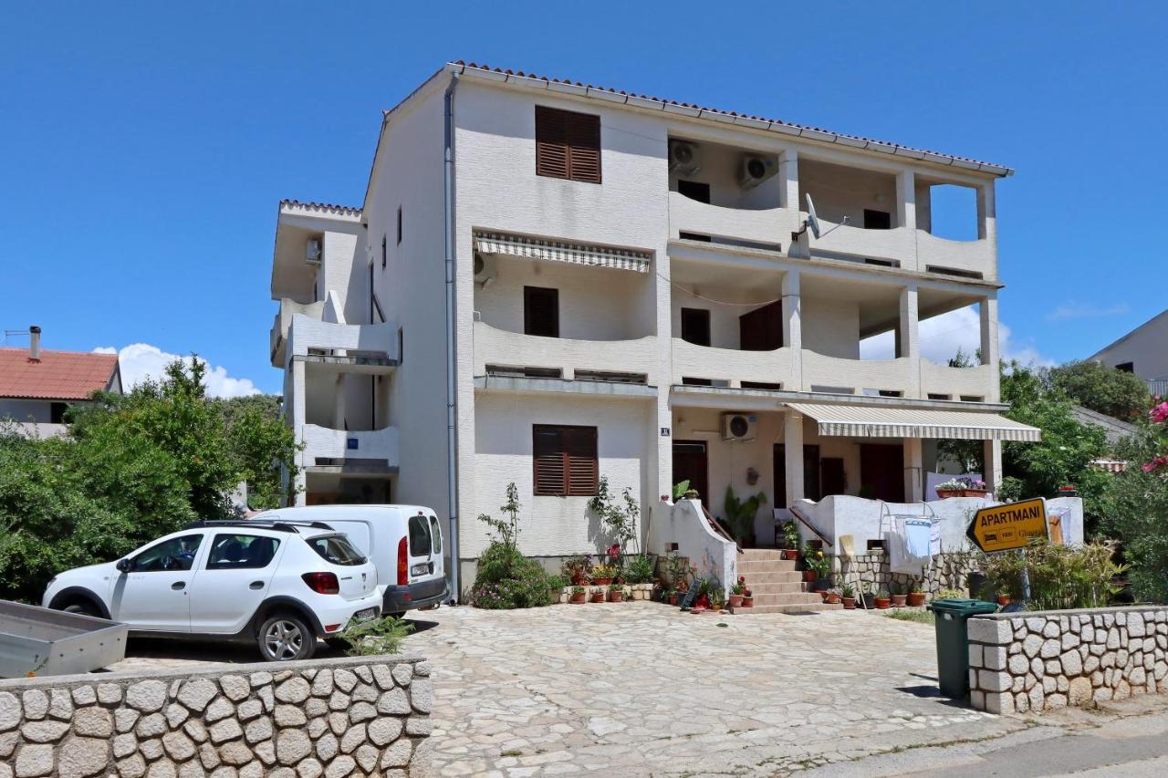 Apartments By The Sea Mandre, Pag - 3084 Kolan Dış mekan fotoğraf