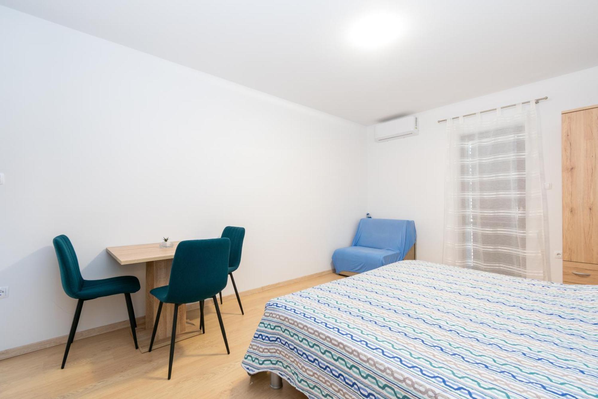 Apartments By The Sea Mandre, Pag - 3084 Kolan Oda fotoğraf